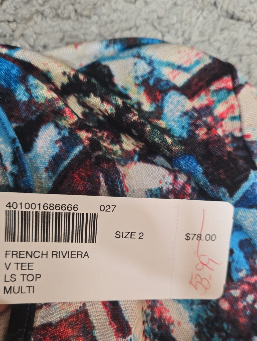 NWT! CHICOS V-Neck Long Sleeve Top - Picture 6 of 7